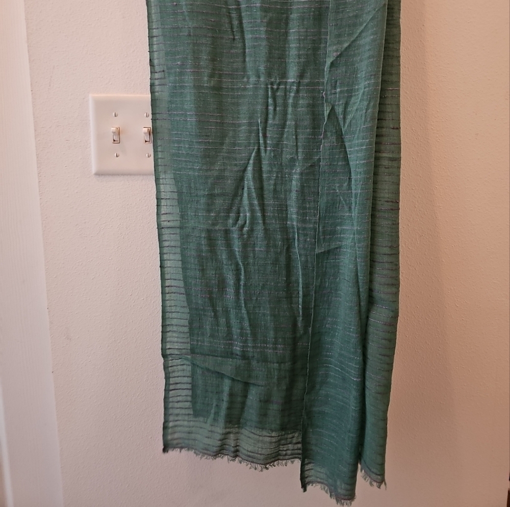 Autuers du monde Scarf